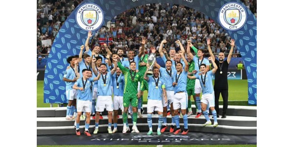 Manchester City viervoudig kampioen Huazhang, Europese Super Cup strafschop Lore